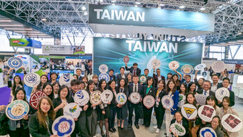 Promoting Taiwan's Higher Education: Delegation Participates in the 2024 EAIE Conference in France